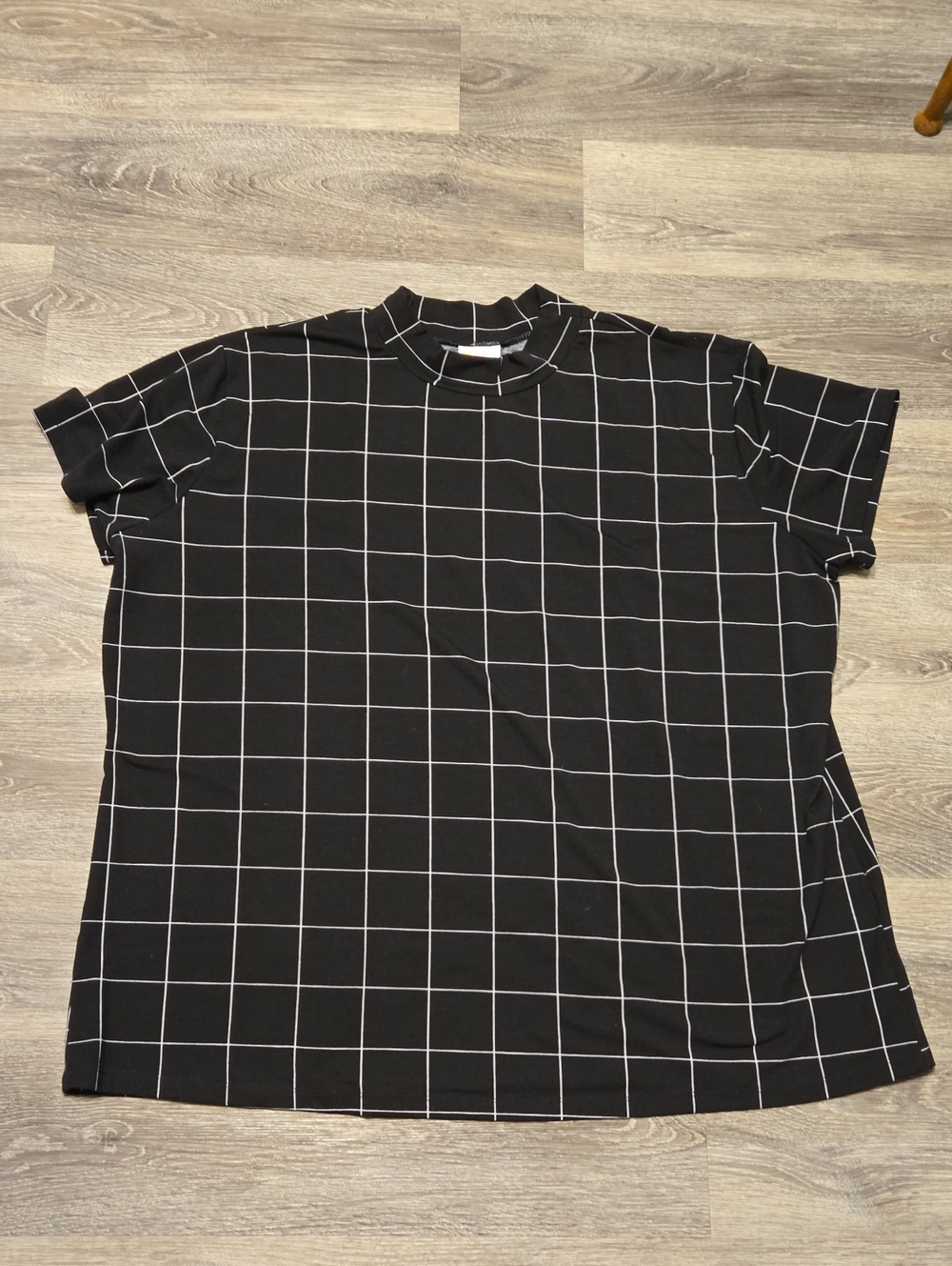 2X Lularoe Winowpane Plaid Ruth Mockneck Top